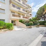 Appartement Les Jardins De Phebus By Interhome *