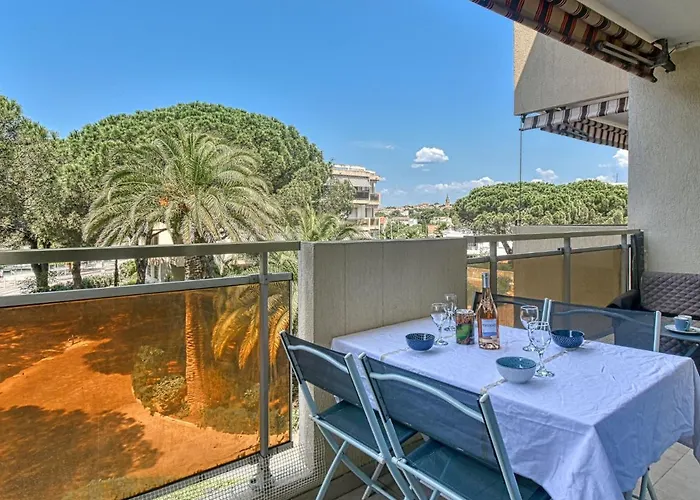 Les Jardins De Phebus By Interhome Appartamento