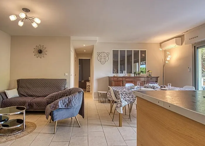 Appartamento Les Jardins De Phebus By Interhome *