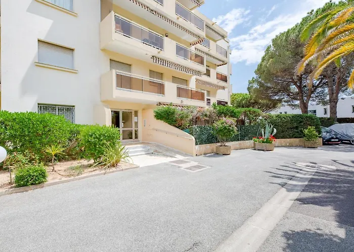 شقة Les Jardins De Phebus By Interhome *