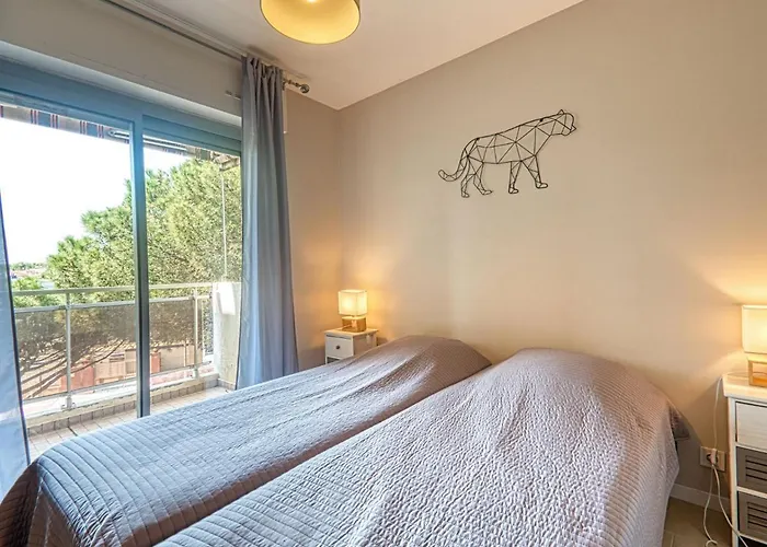 Les Jardins De Phebus By Interhome